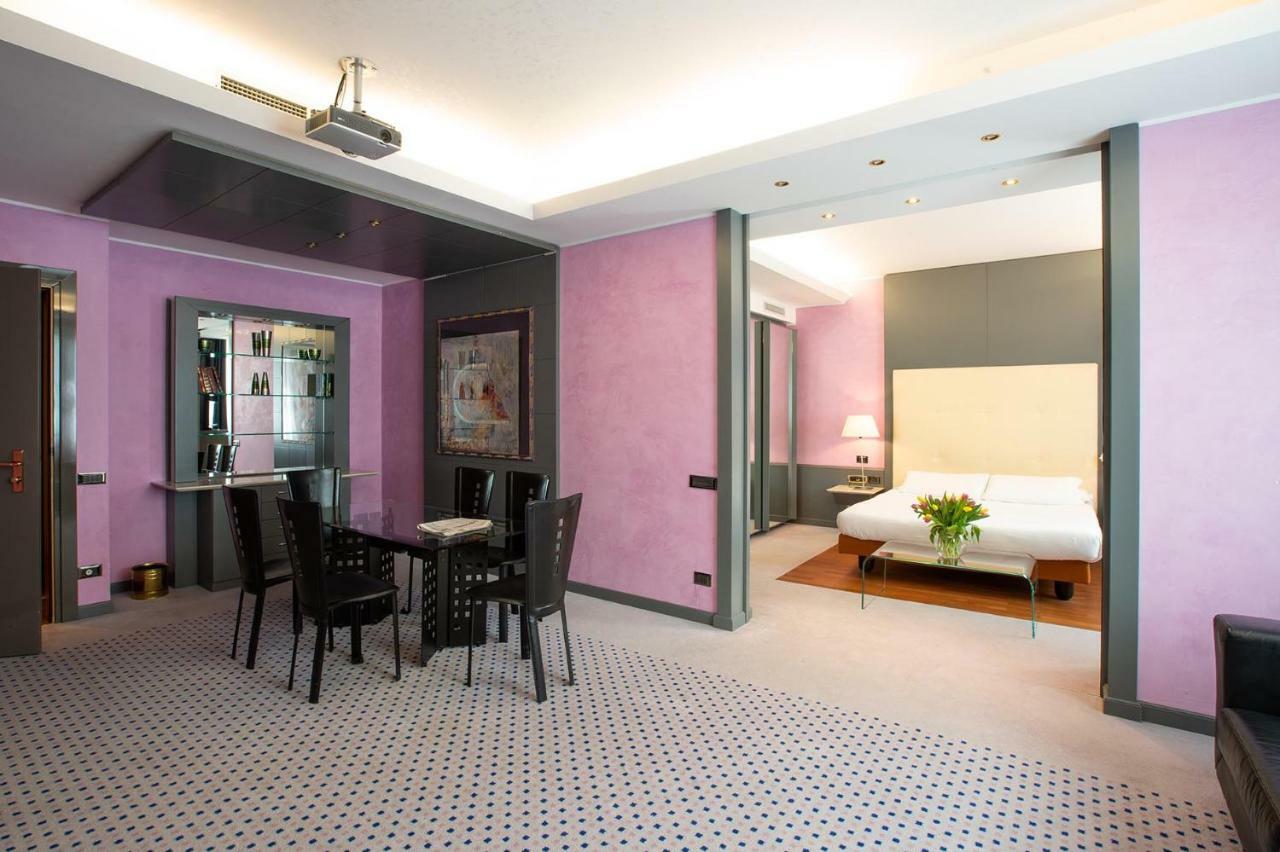 Shg Hotel Antonella Помеция Экстерьер фото